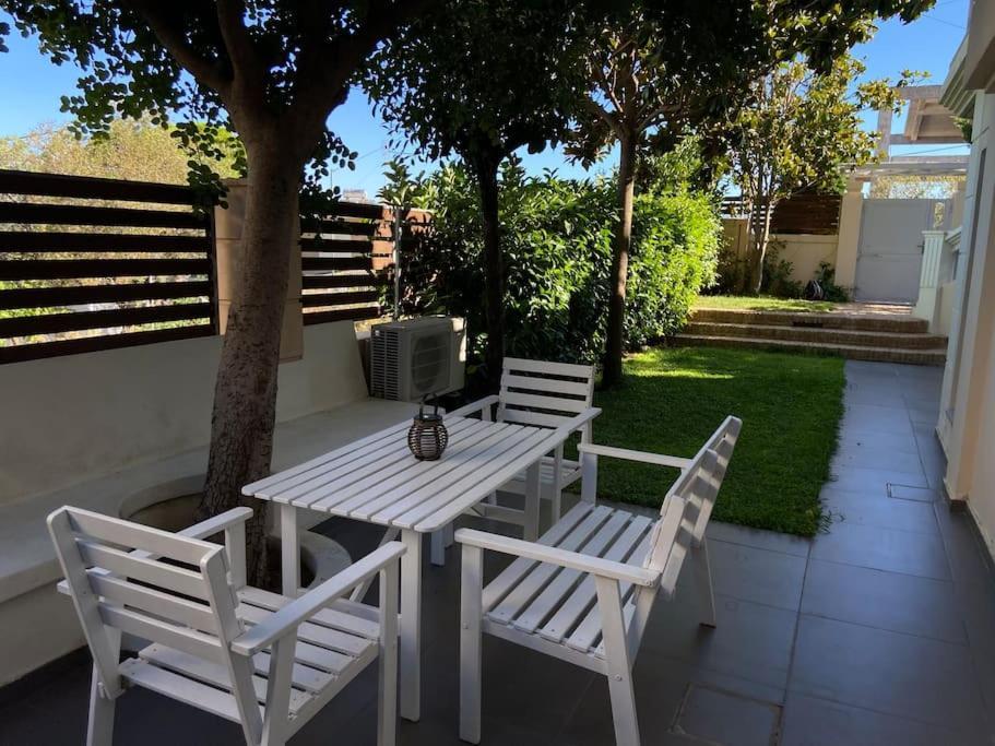 Cozy 2 Room Apartment With Garden Near Athens Air-Port アルテミダ エクステリア 写真